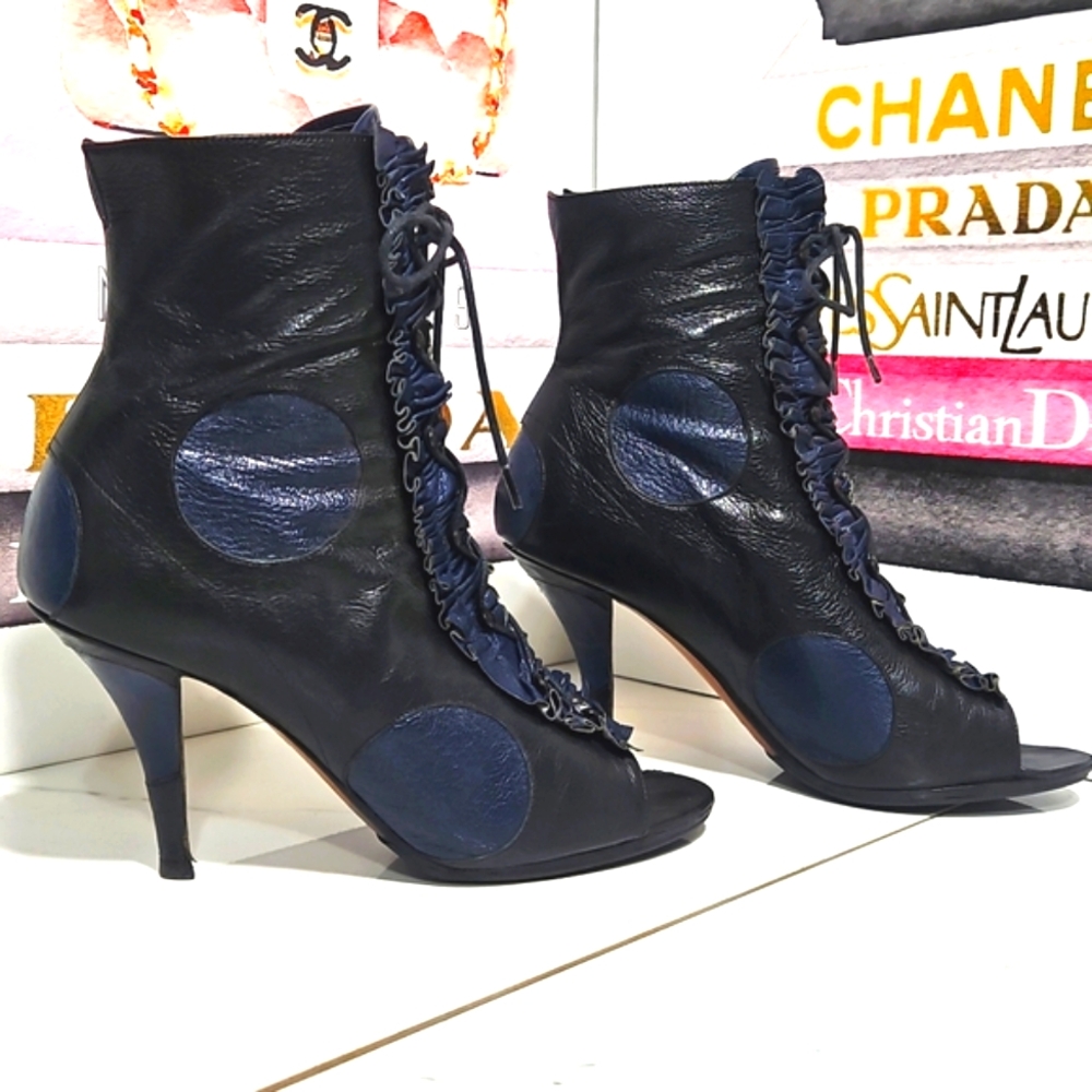Michel Perry Vintage All Leather Ruffled Lace Up Peep Toe Ankle Booties - Picture 3 of 12